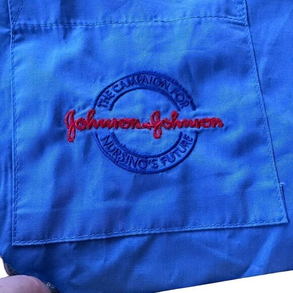 Vintage 90’s Johnson & Johnson Campaign For Nursing’s Future Scrubs Top Sz Large - Picture 2 of 6